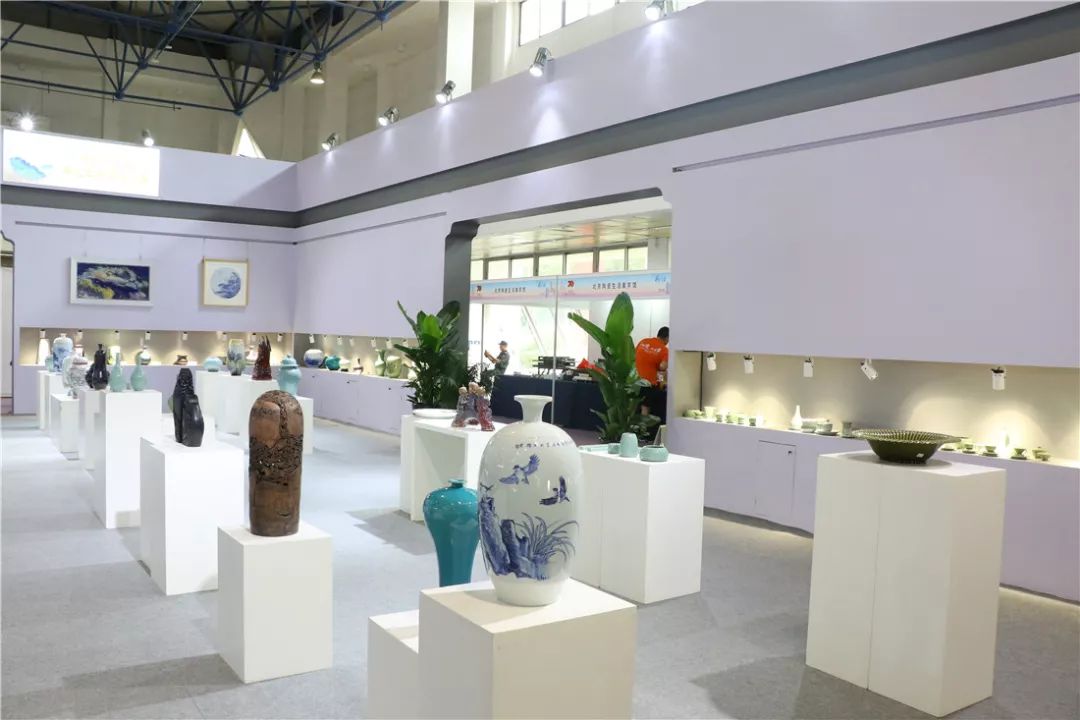 2019中國(guó)國(guó)際精品陶瓷展正式開(kāi)幕，“瓷”情“瓷”景動(dòng)京城